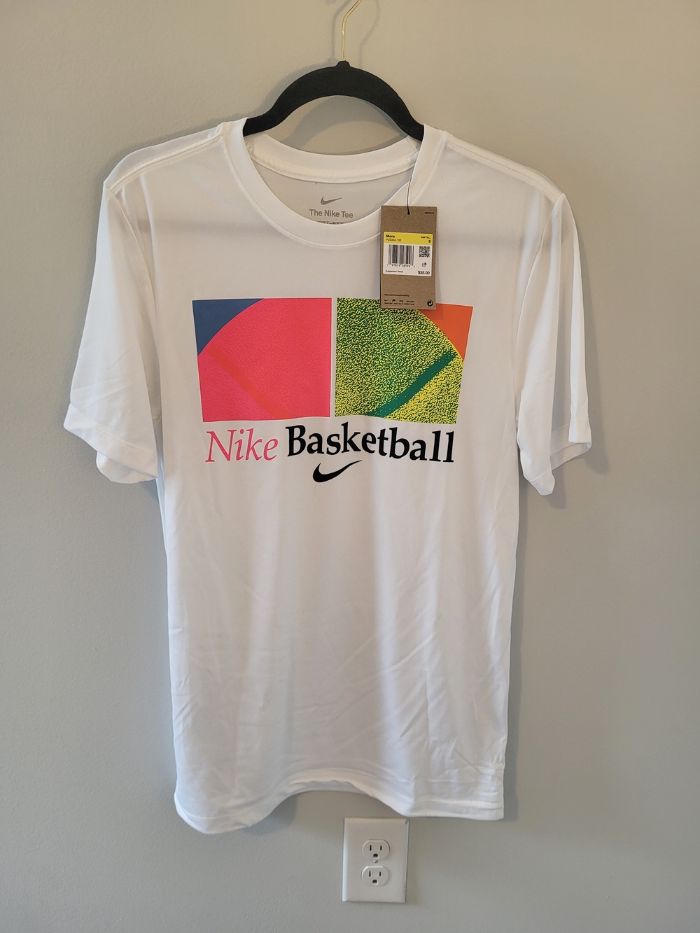 Nike Men's White Basketball Graphic Tee